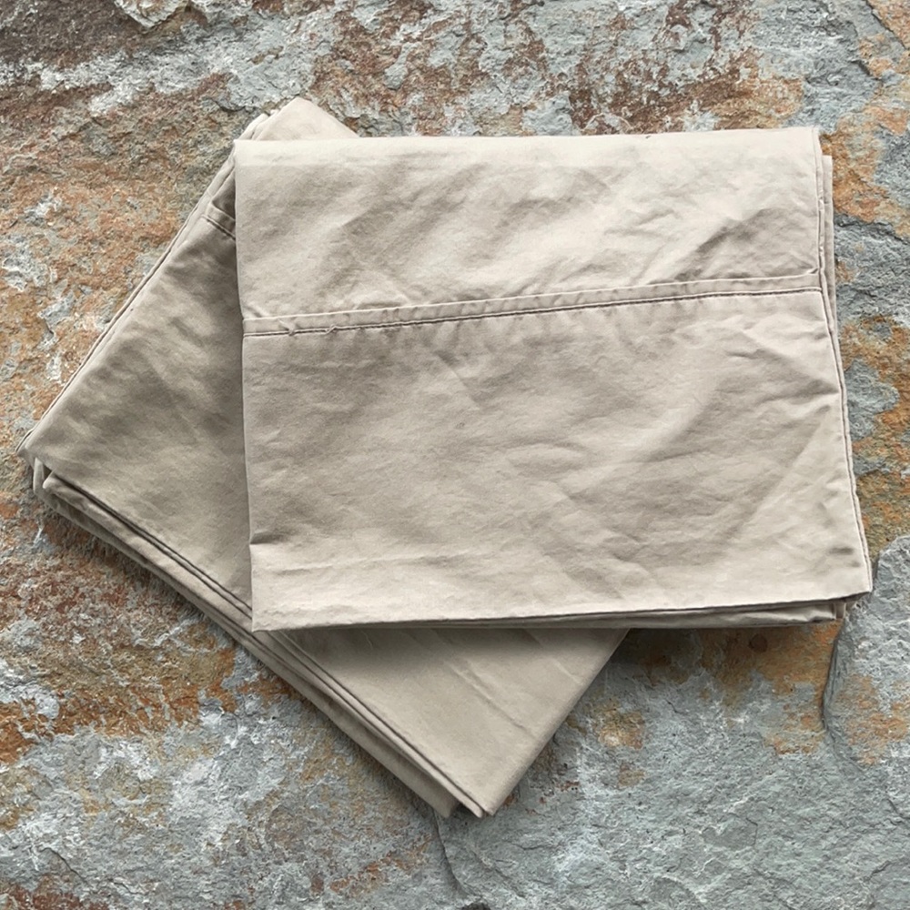 🏹3/$45🏹 2 standard/Queen pillowcases